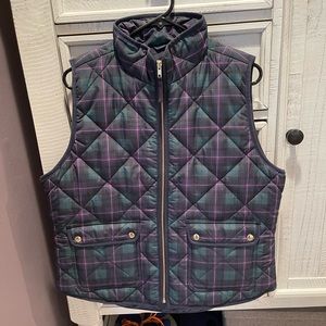 J Crew plaid puffer vest. Large. NWT